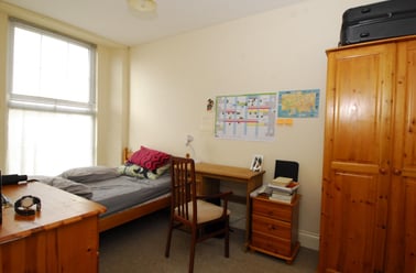Prospect Street, Flat 2, Greenbank, Plymouth - Image 3